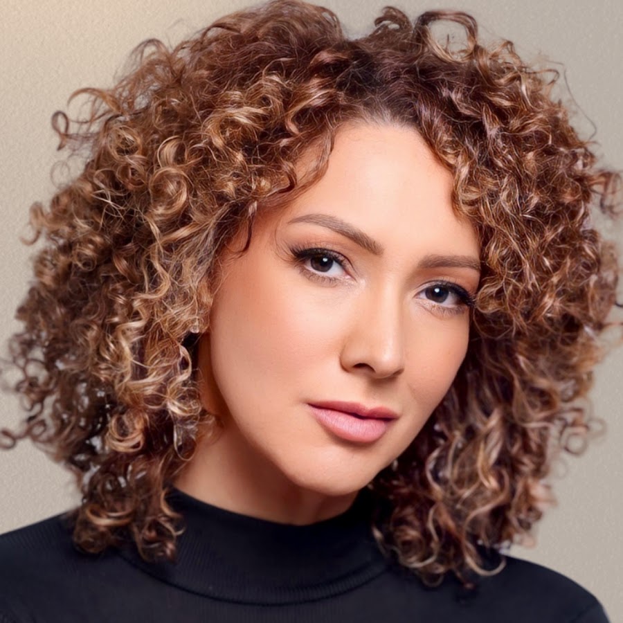 Erika Ender — cantautora panameña